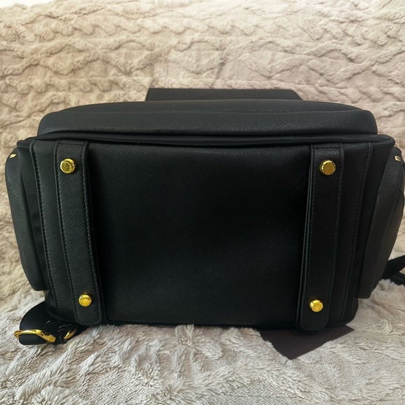 Lux & Nyx THE ZOE 15” LAPTOP BACKPACK black with gold hardware - Picture 8 of 15